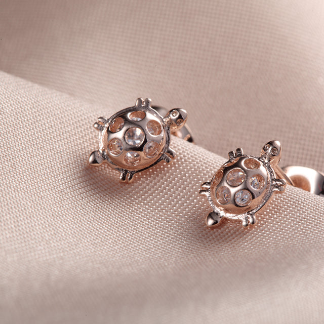 B822 Fashion Brooch