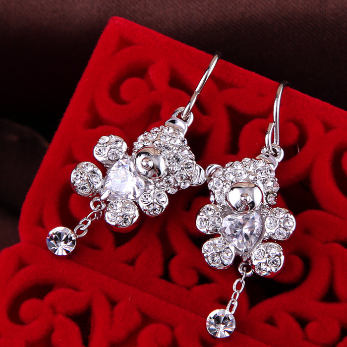 B818 Fashion Brooch