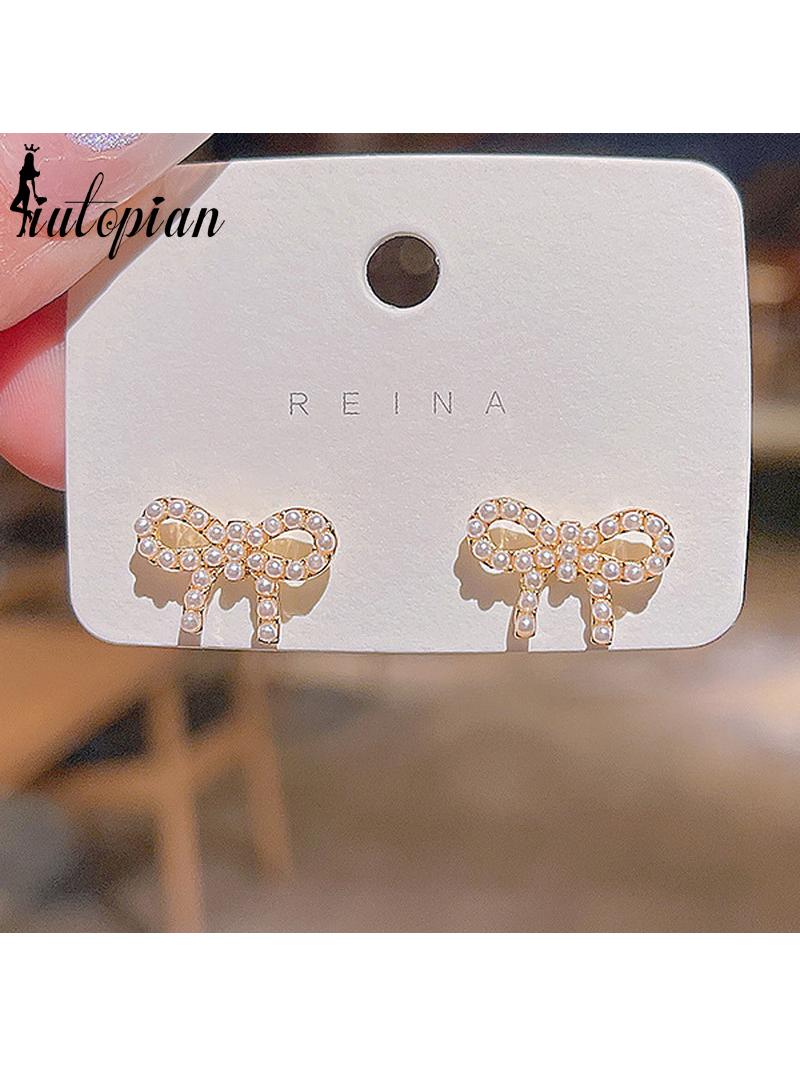 B963   Fashion Brooch