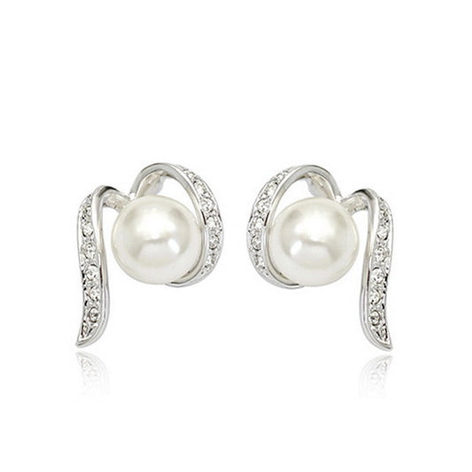 B709   Fashion Brooch