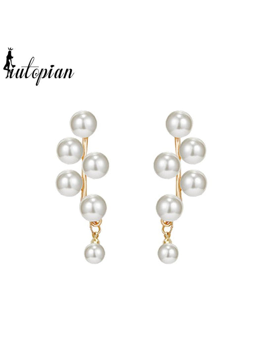 B935   Fashion Brooch