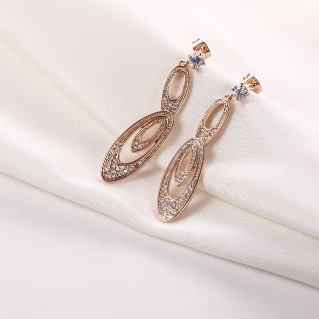 C144   Fashion Earrings