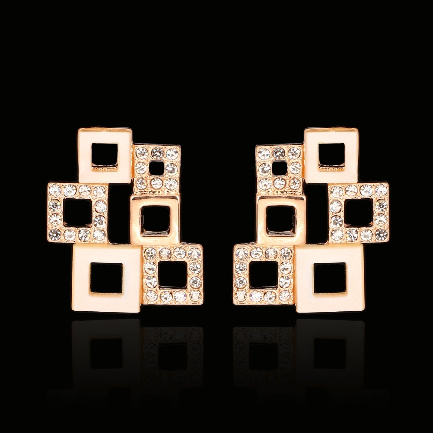 B545   Fashion Brooch