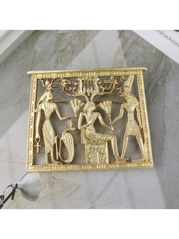 B985   Fashion Brooch