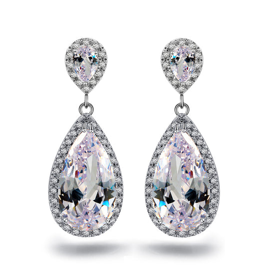 B950   Fashion Brooch